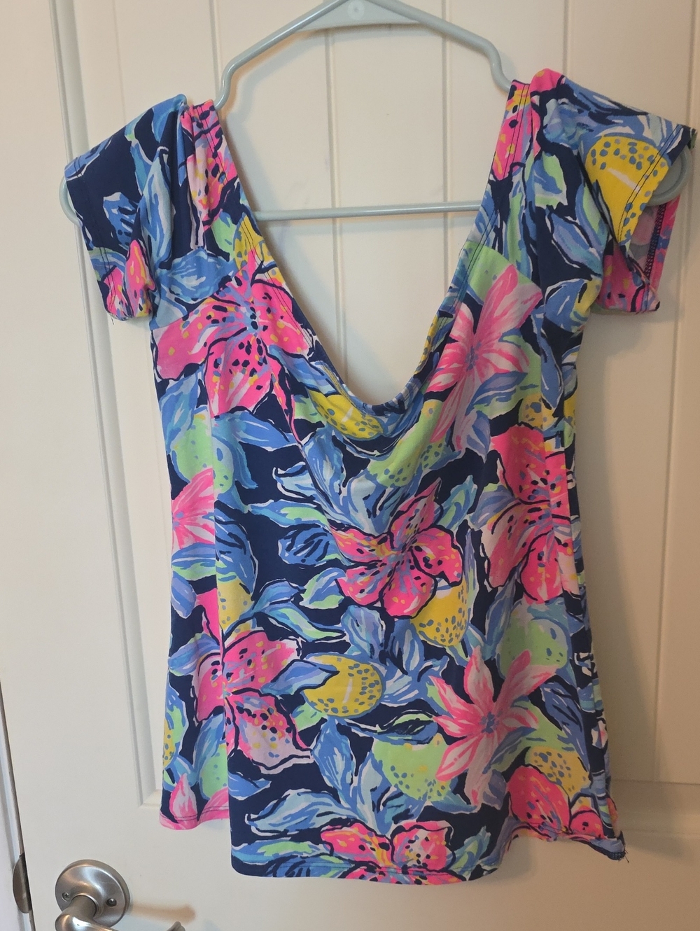 Lilly Pulitzer Off The Shoulder Top In Women's Size Medium EUC